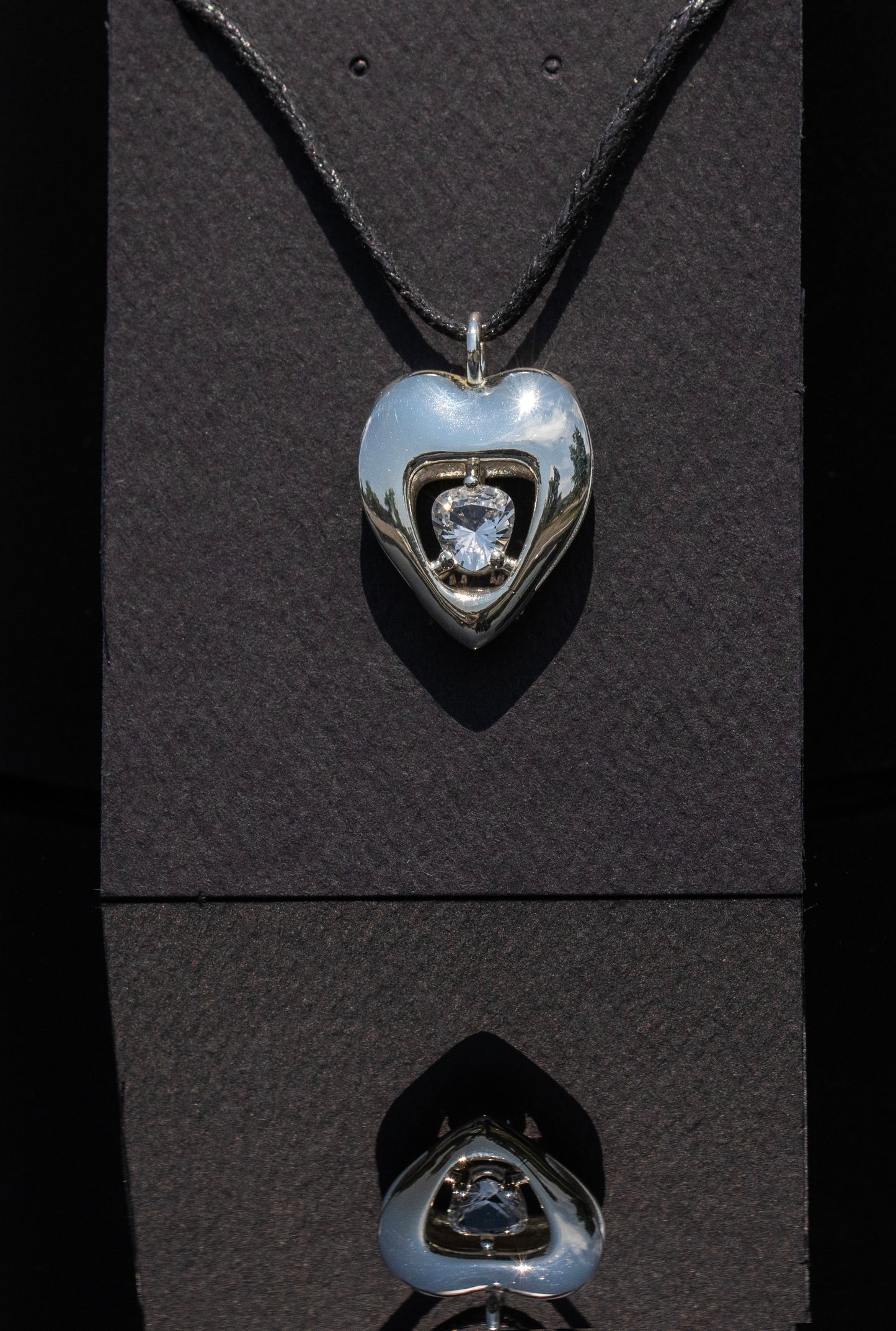 Heart stone pendant