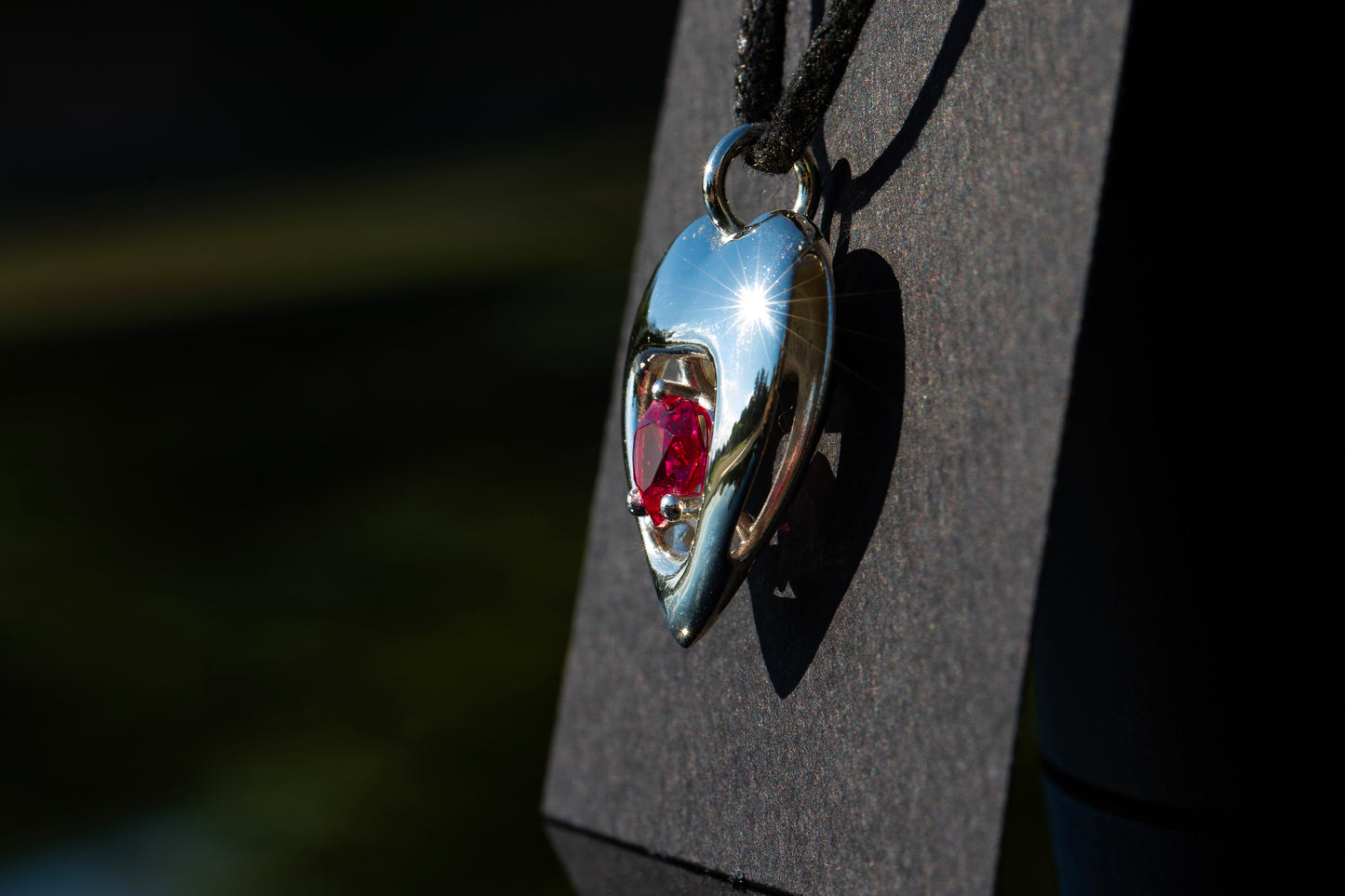 Heart stone pendant