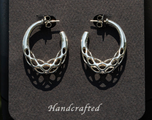 Matrix ear hoop